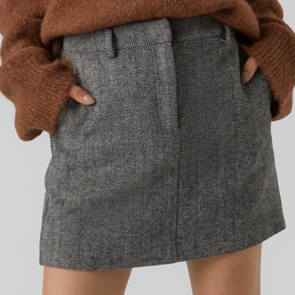 VERO MODA Lizzie Herringbone mini skirt